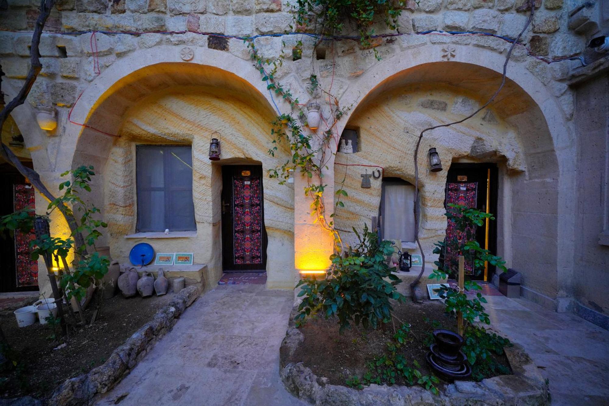 Hotel Antik Cave House Ürgüp Exterior foto